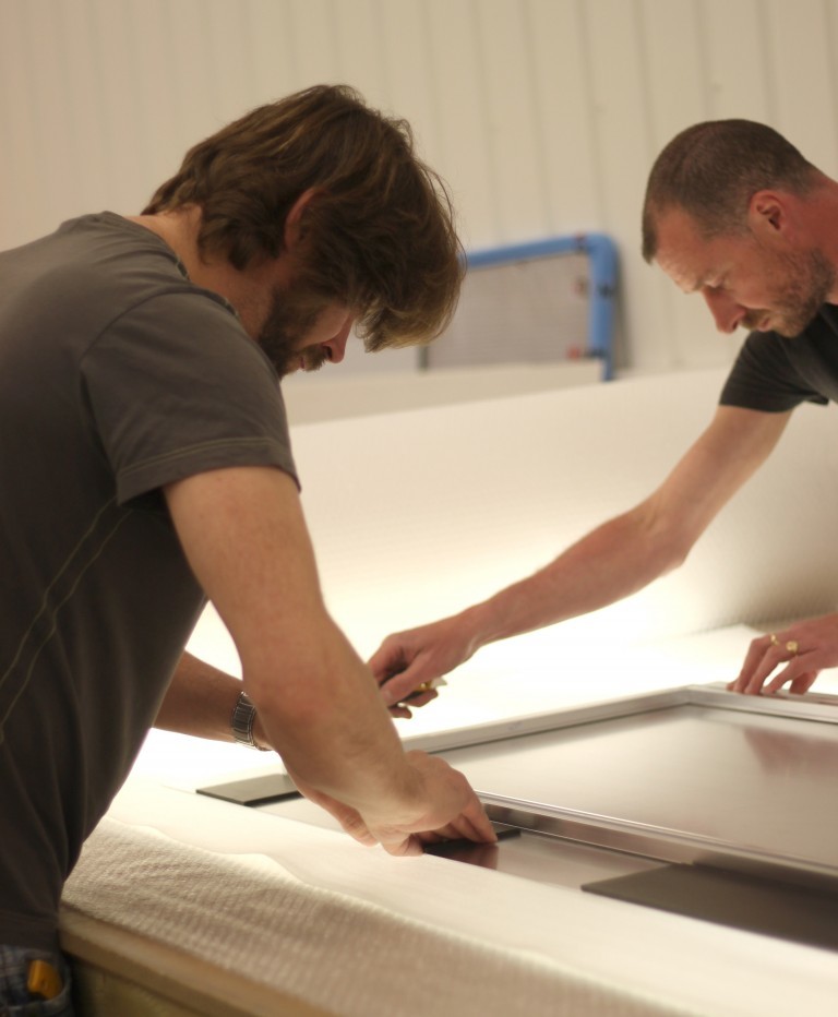 PressureSensitive Mounting vs. Dry Mounting vs. Gel Mounting Metro